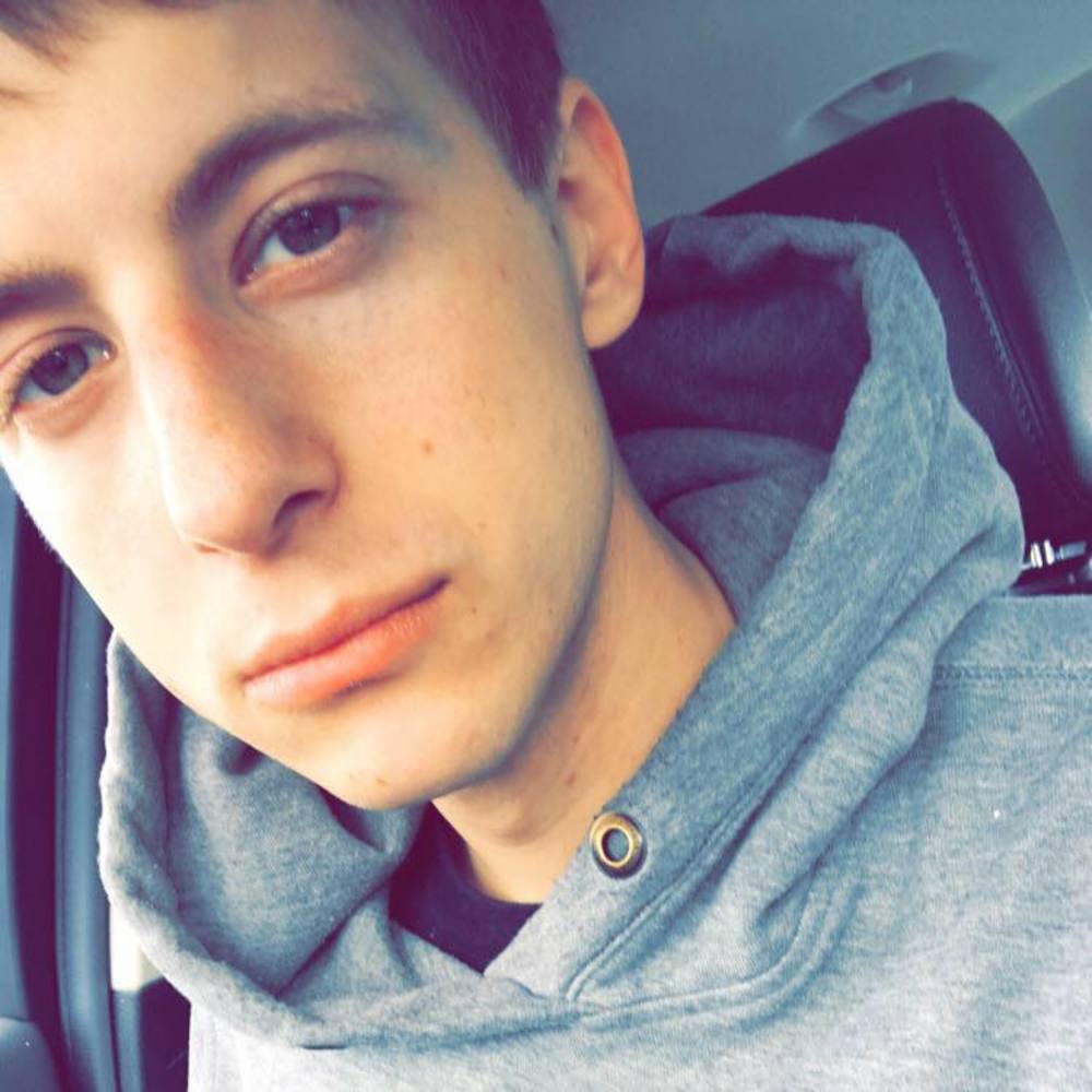 Meet your Posher, Aaron